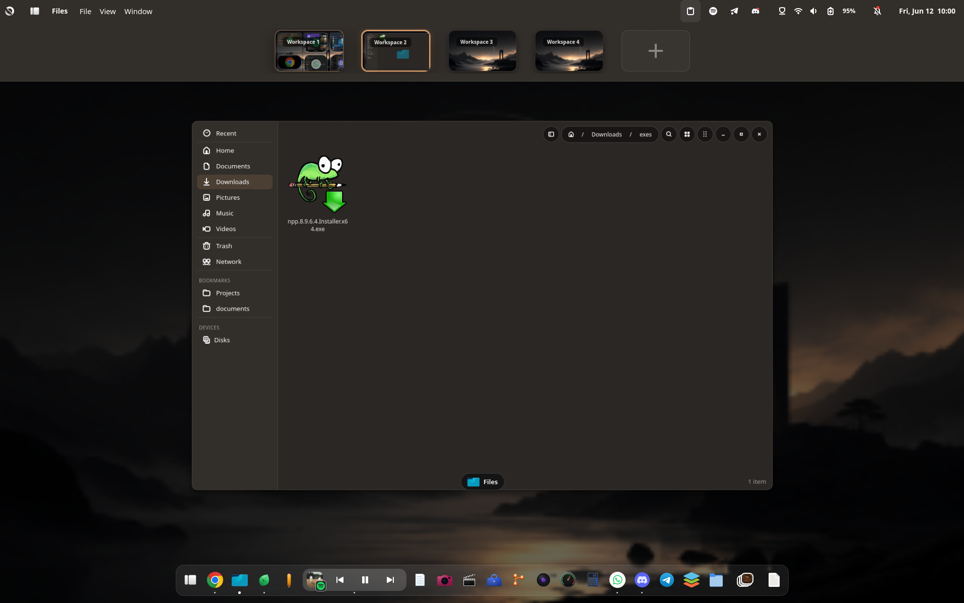 Dragging a window onto another workspace in the overview